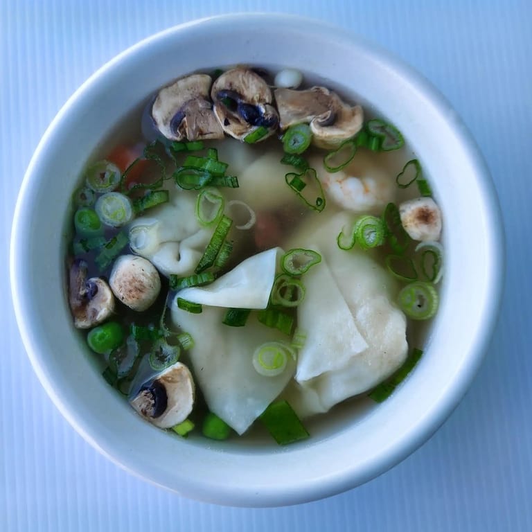 Wonton Soup Delight